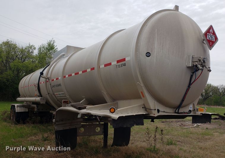 image for item HO9407 2013 Heil  tank trailer