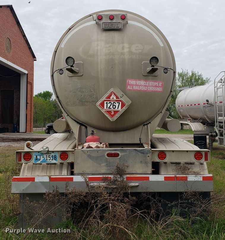 image for item HO9407 2013 Heil  tank trailer