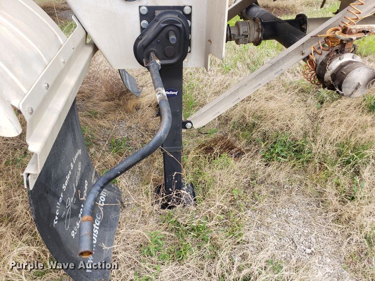 image for item HO9407 2013 Heil  tank trailer