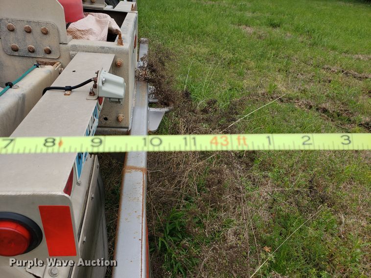 image for item HO9407 2013 Heil  tank trailer