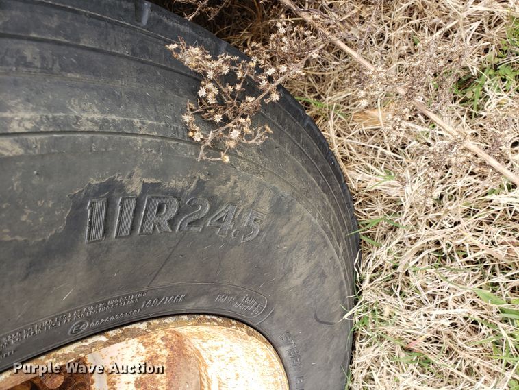 image for item HO9407 2013 Heil  tank trailer