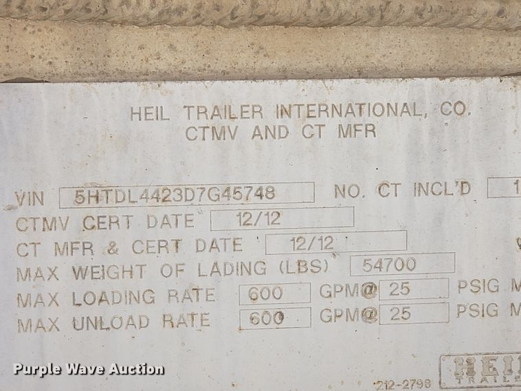 image for item HO9407 2013 Heil  tank trailer