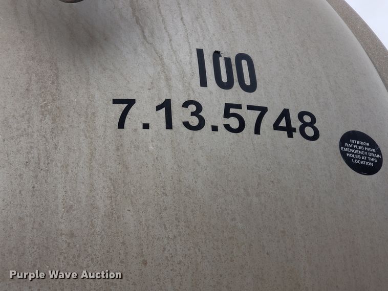 image for item HO9407 2013 Heil  tank trailer