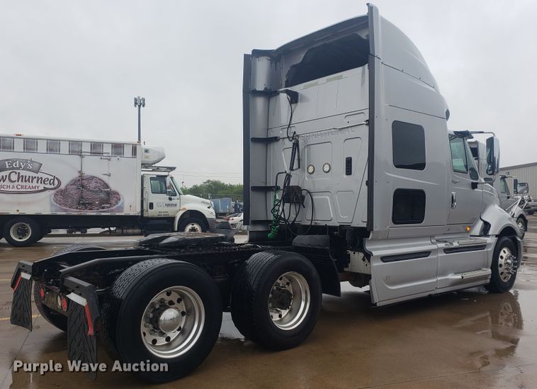 image for item HO9409 2013 International ProStar 122  semi truck