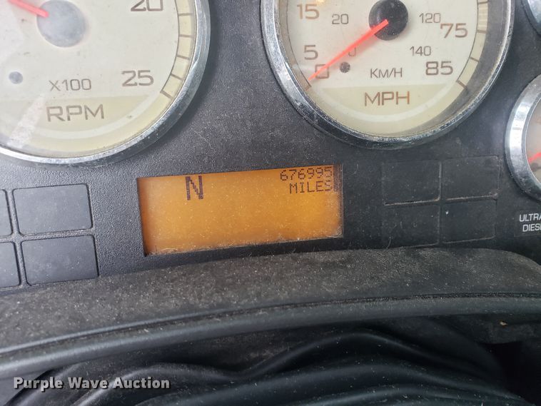 image for item HO9409 2013 International ProStar 122  semi truck