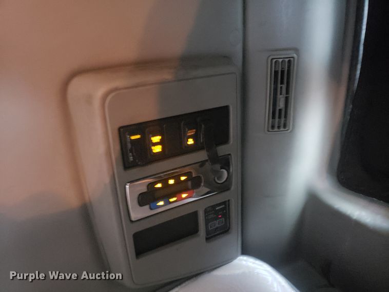 image for item HO9409 2013 International ProStar 122  semi truck