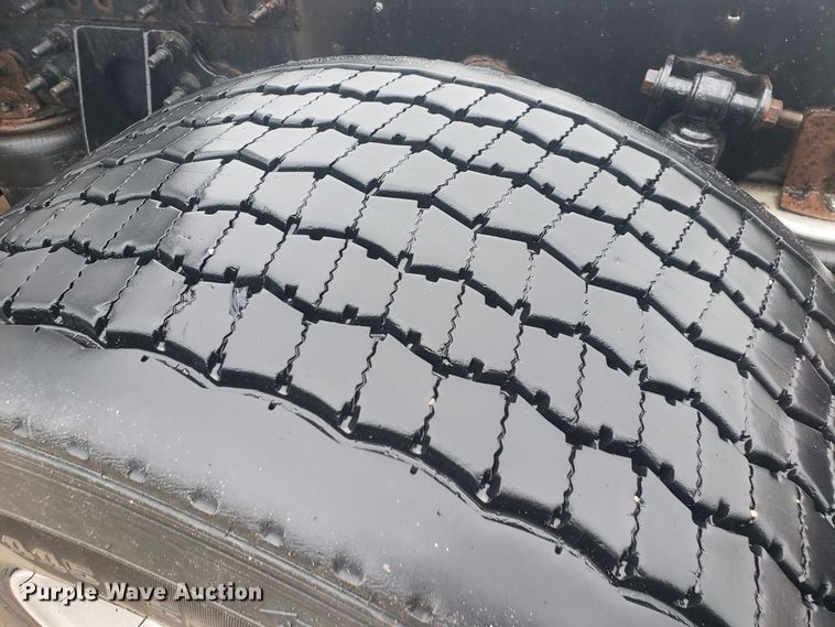 image for item HO9409 2013 International ProStar 122  semi truck