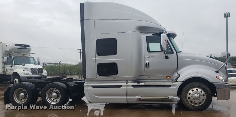 image for item HO9410 2013 International ProStar 122  semi truck