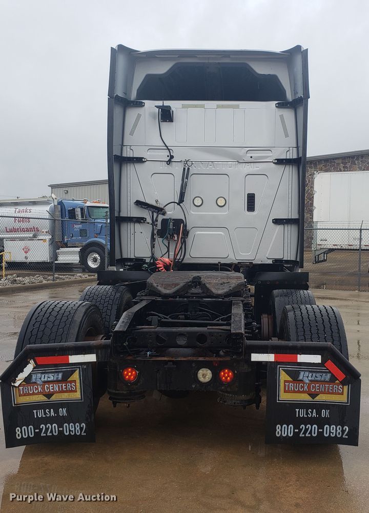 image for item HO9410 2013 International ProStar 122  semi truck