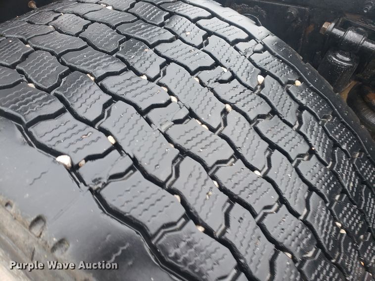 image for item HO9410 2013 International ProStar 122  semi truck