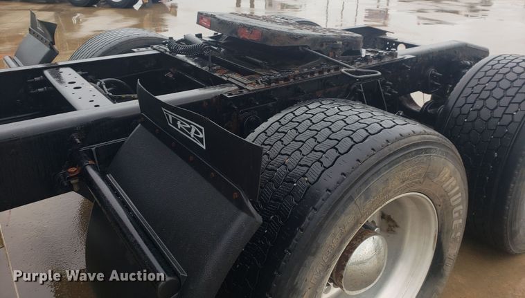 image for item HO9410 2013 International ProStar 122  semi truck