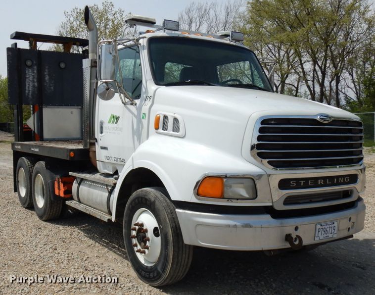 image for item HR9227 2001 Sterling A-Line  flatbed truck