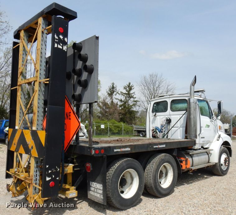 image for item HR9227 2001 Sterling A-Line  flatbed truck