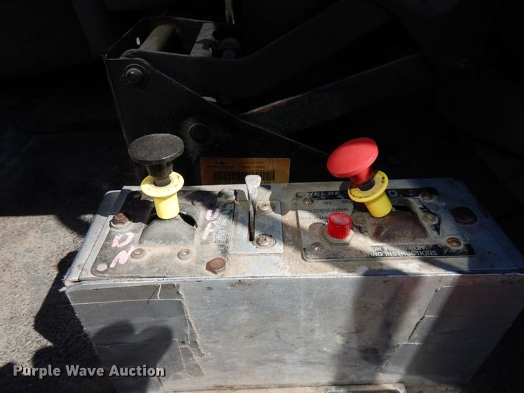 image for item HR9230 2001 Mack CH613  semi truck