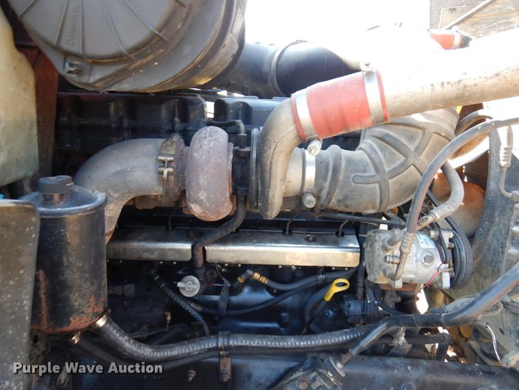 image for item HR9230 2001 Mack CH613  semi truck