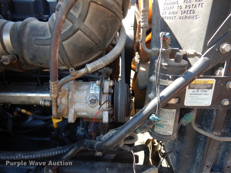 image for item HR9230 2001 Mack CH613  semi truck