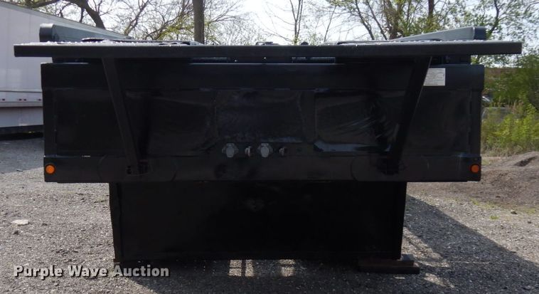 image for item HR9235 2001 Sun Valley  car carrier