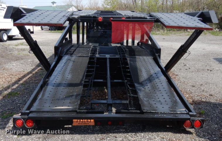 image for item HR9235 2001 Sun Valley  car carrier