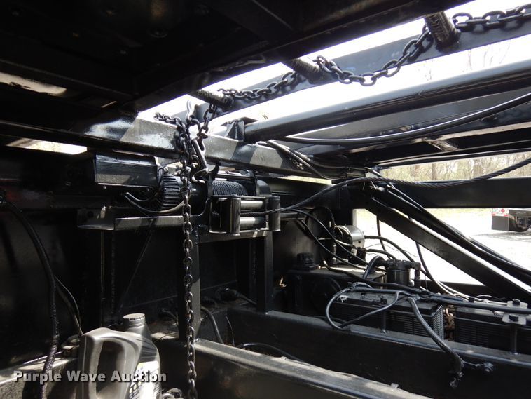 image for item HR9235 2001 Sun Valley  car carrier