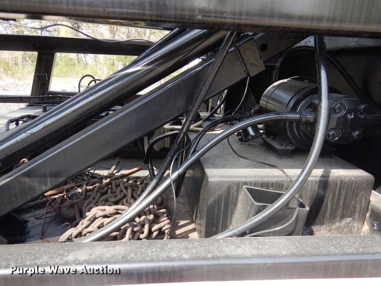 image for item HR9235 2001 Sun Valley  car carrier