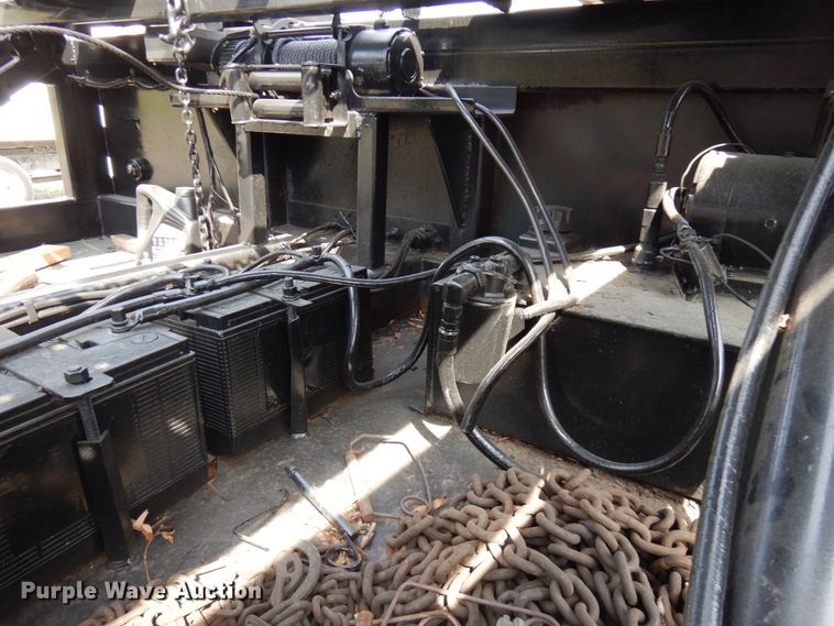 image for item HR9235 2001 Sun Valley  car carrier