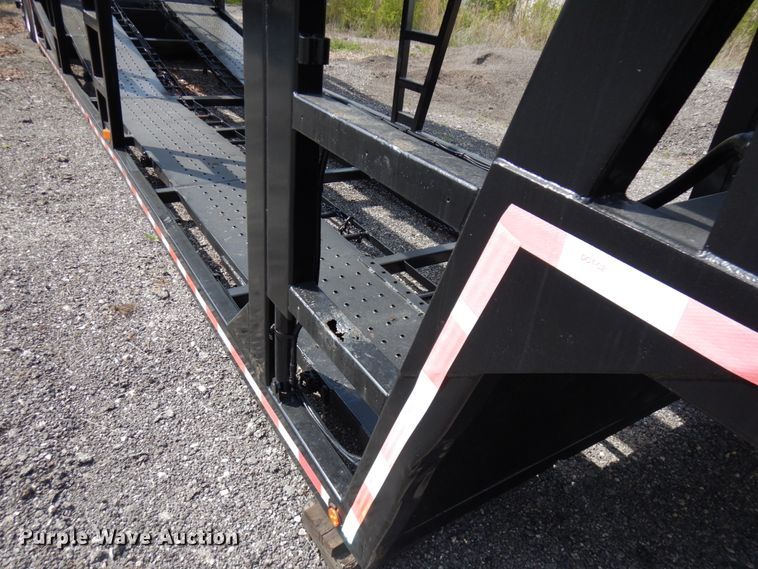 image for item HR9235 2001 Sun Valley  car carrier