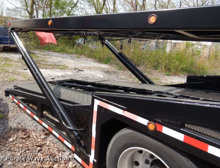 image for item HR9235 2001 Sun Valley  car carrier