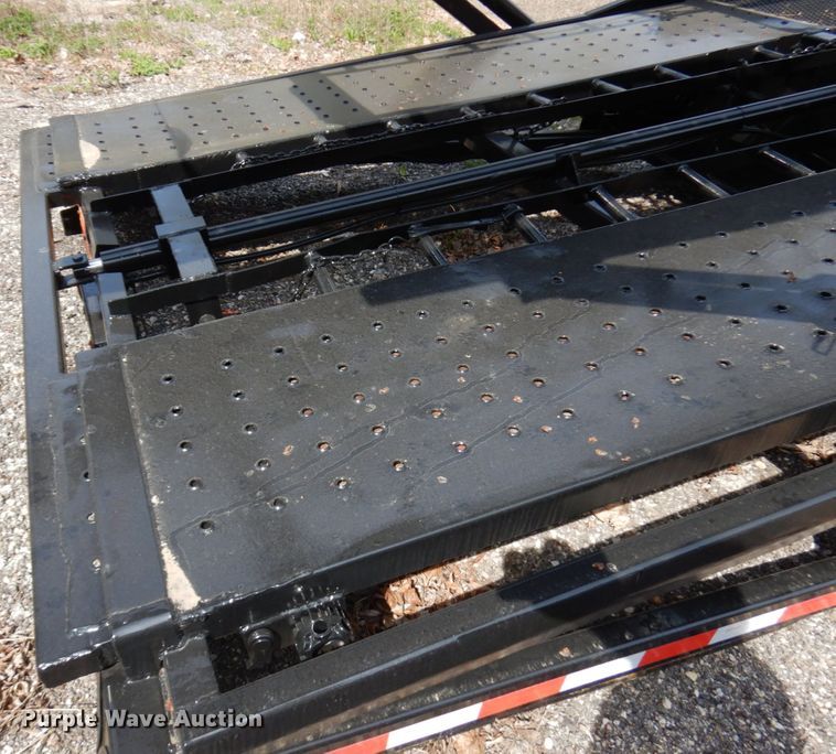 image for item HR9235 2001 Sun Valley  car carrier