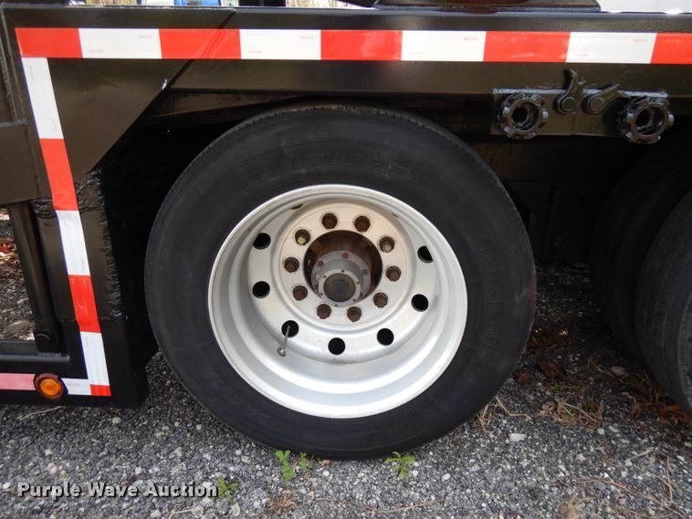 image for item HR9235 2001 Sun Valley  car carrier