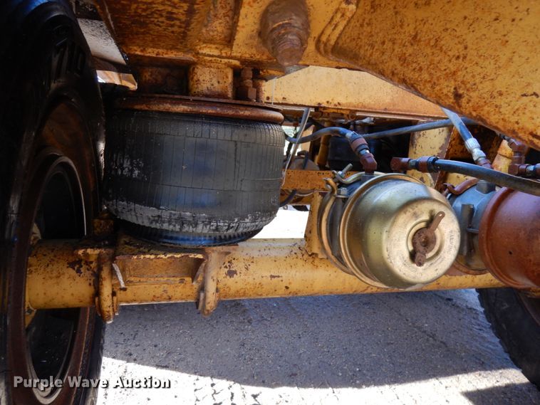 image for item HR9242 1999 Load King 2060  bottom dump trailer