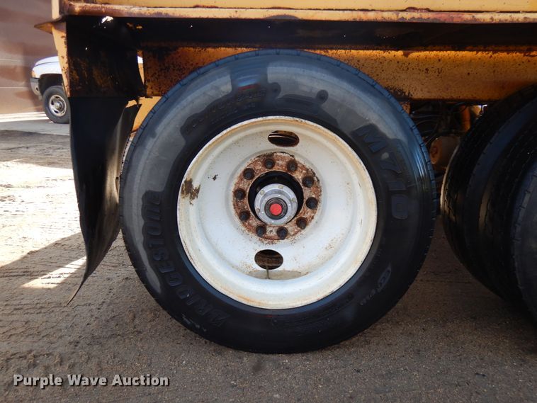 image for item HR9242 1999 Load King 2060  bottom dump trailer