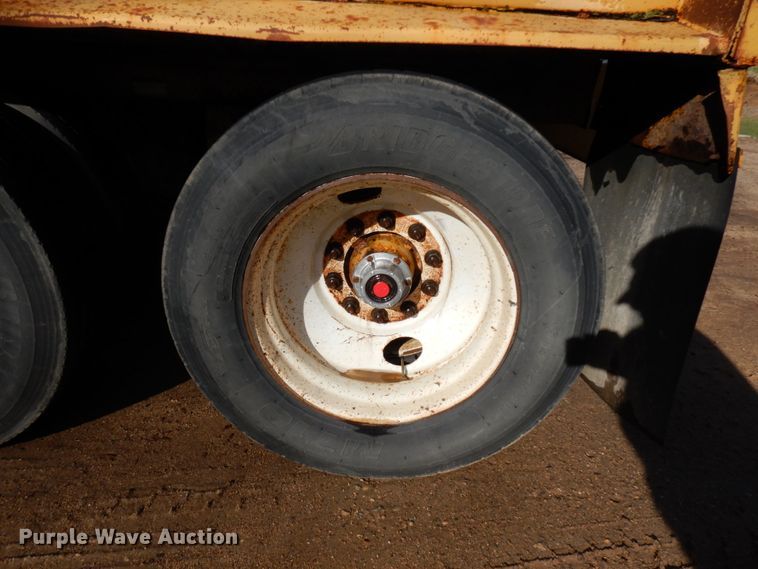 image for item HR9242 1999 Load King 2060  bottom dump trailer