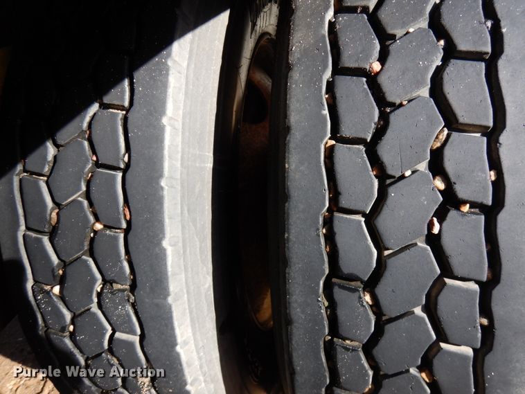 image for item HR9242 1999 Load King 2060  bottom dump trailer