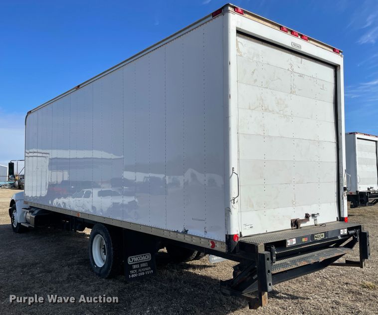 image for item HX9830 2015 Kenworth T370  box truck