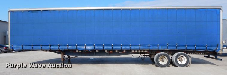 image for item IL9264 2002 Utility  side curtain trailer