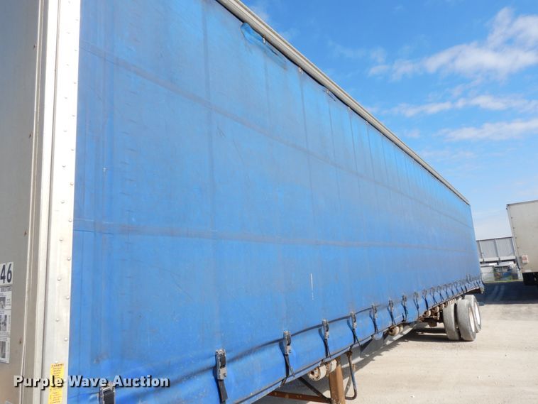 image for item IL9264 2002 Utility  side curtain trailer