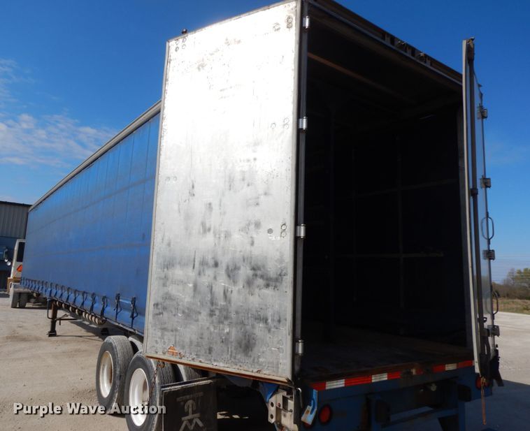 image for item IL9264 2002 Utility  side curtain trailer