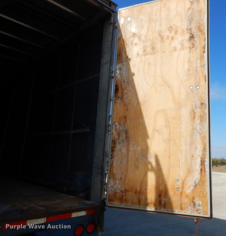 image for item IL9264 2002 Utility  side curtain trailer