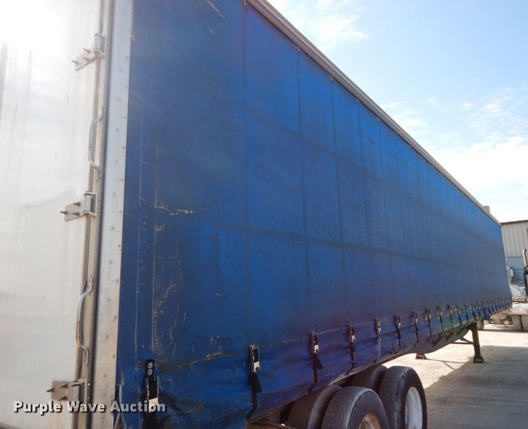image for item IL9264 2002 Utility  side curtain trailer