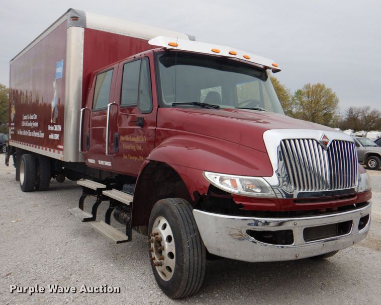 image for item IQ9247 2016 International DuraStar 4300  box truck