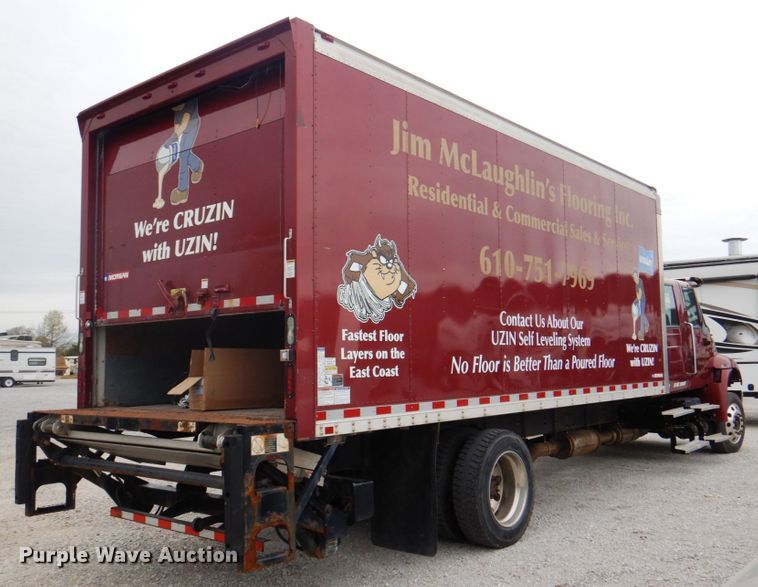 image for item IQ9247 2016 International DuraStar 4300  box truck