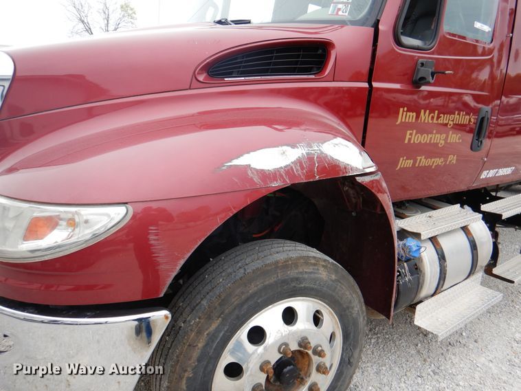 image for item IQ9247 2016 International DuraStar 4300  box truck