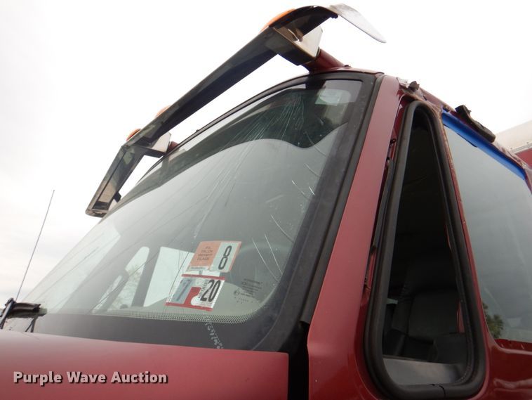 image for item IQ9247 2016 International DuraStar 4300  box truck