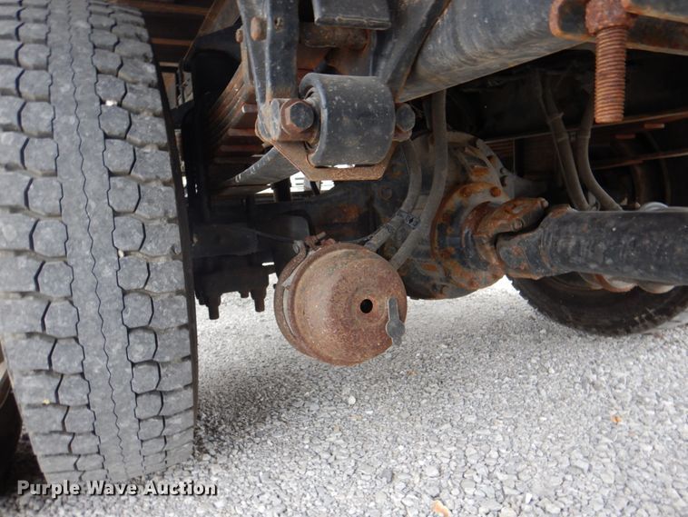 image for item IQ9247 2016 International DuraStar 4300  box truck