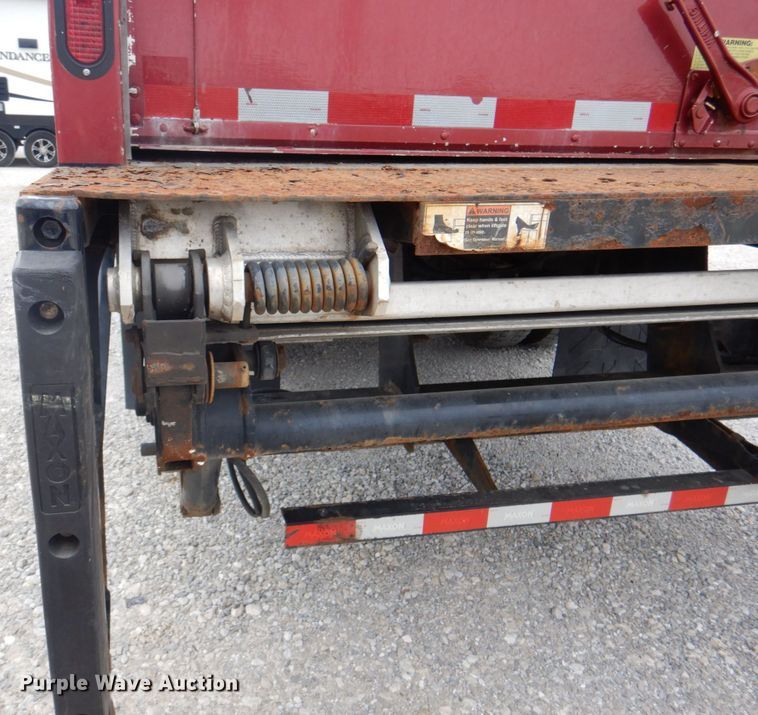 image for item IQ9247 2016 International DuraStar 4300  box truck