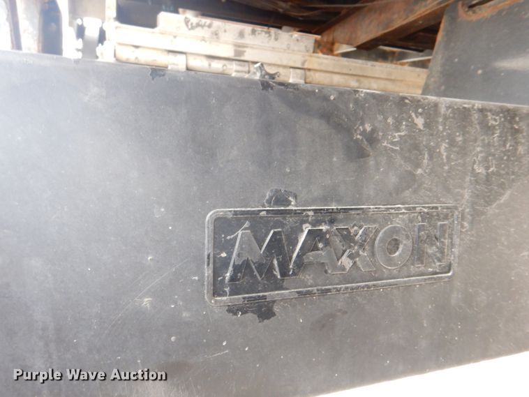 image for item IQ9247 2016 International DuraStar 4300  box truck