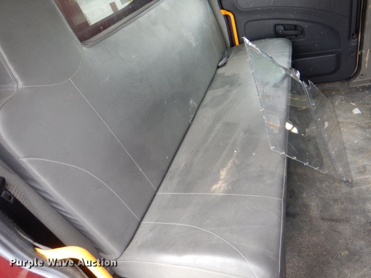 image for item IQ9247 2016 International DuraStar 4300  box truck