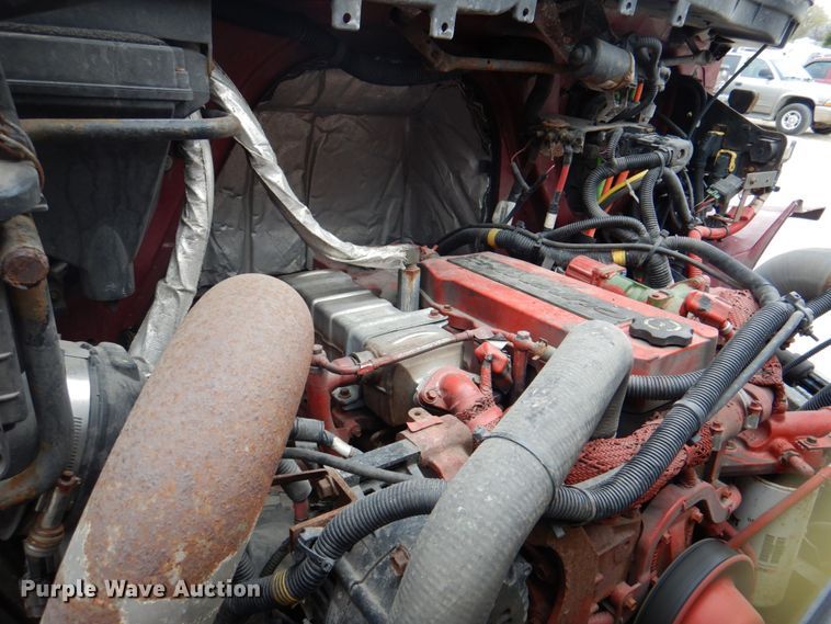 image for item IQ9247 2016 International DuraStar 4300  box truck