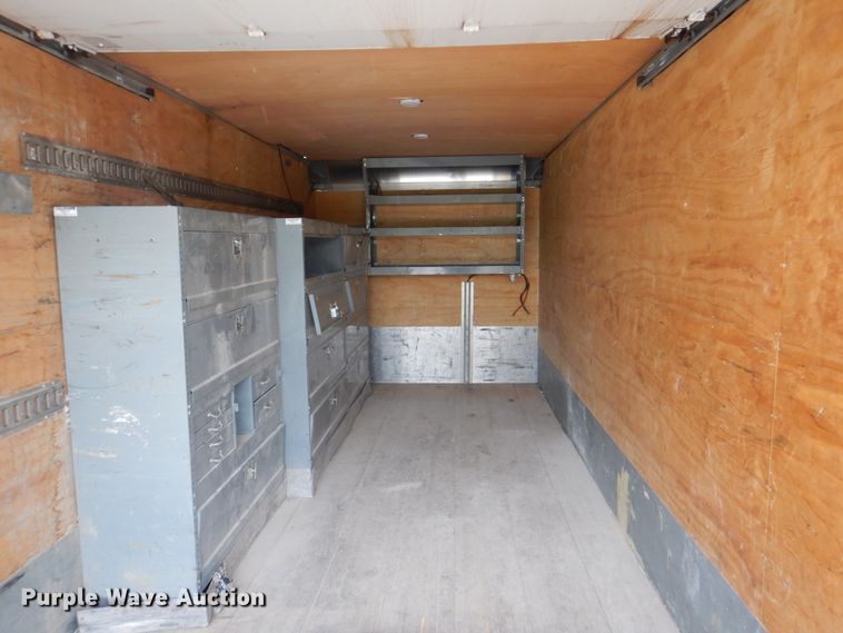 image for item IQ9247 2016 International DuraStar 4300  box truck