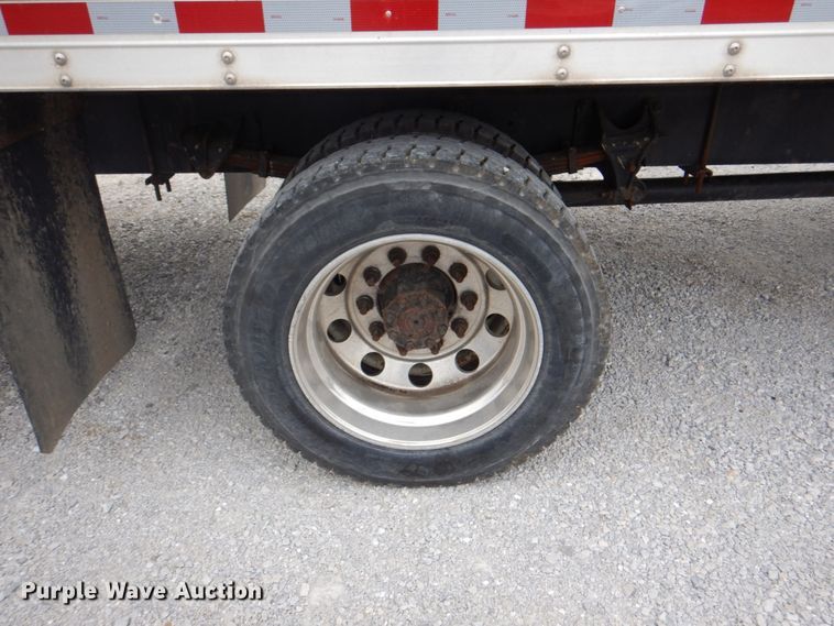 image for item IQ9247 2016 International DuraStar 4300  box truck